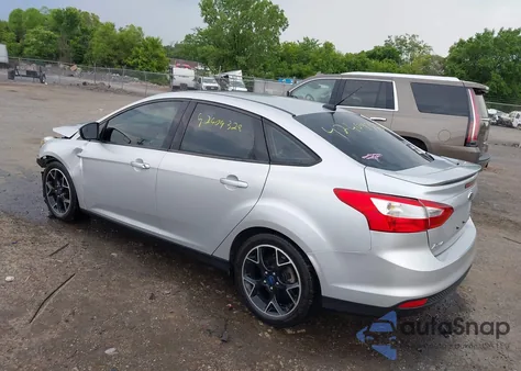 2014 Ford Focus Se из США, поврежденный, VIN 1FADP3F27EL167393